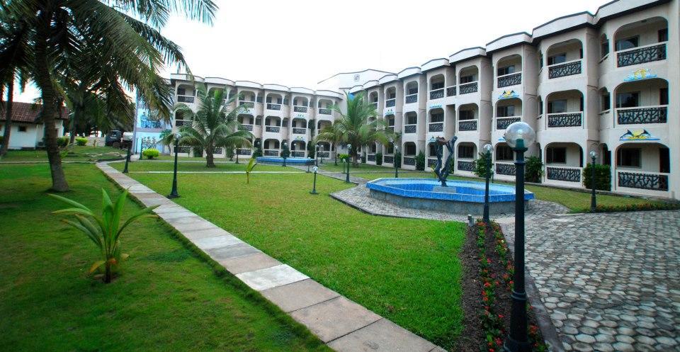 Ramada Resort Аккра Экстерьер фото