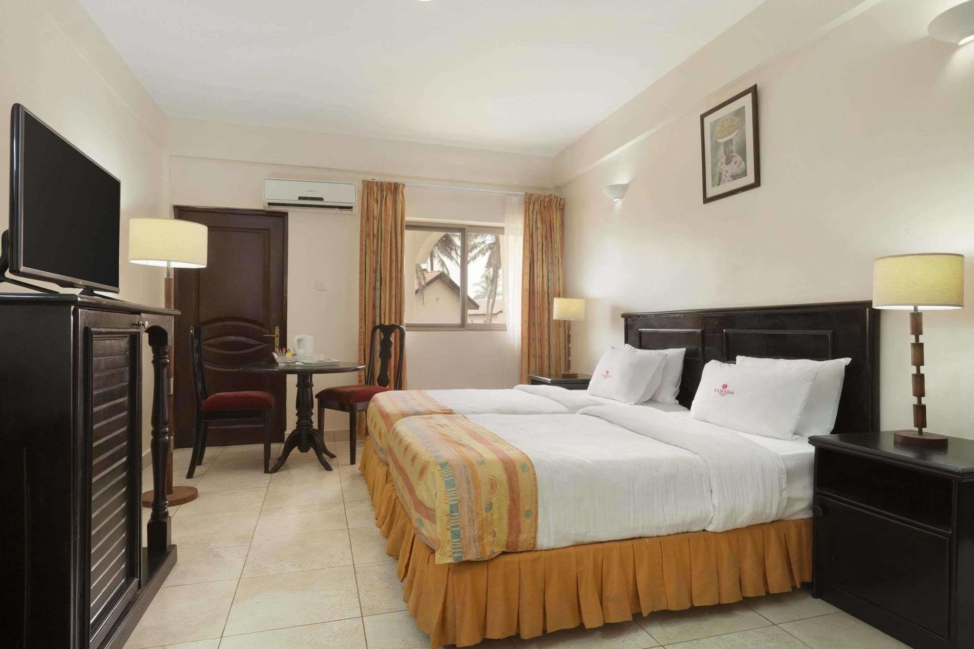 Ramada Resort Аккра Экстерьер фото