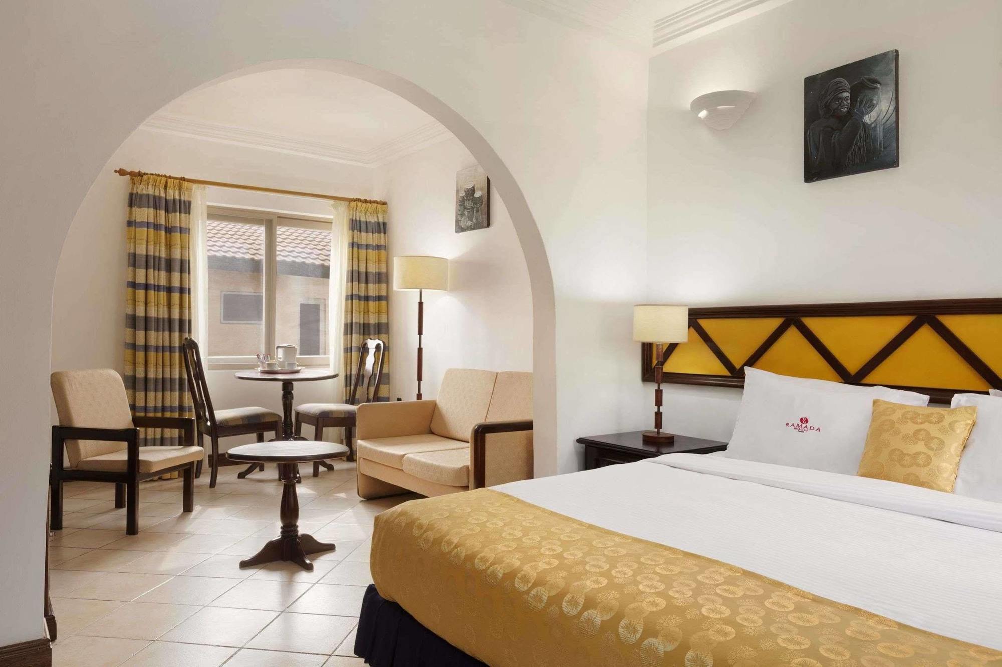 Ramada Resort Аккра Экстерьер фото